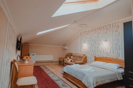 Мансардный 2-местный